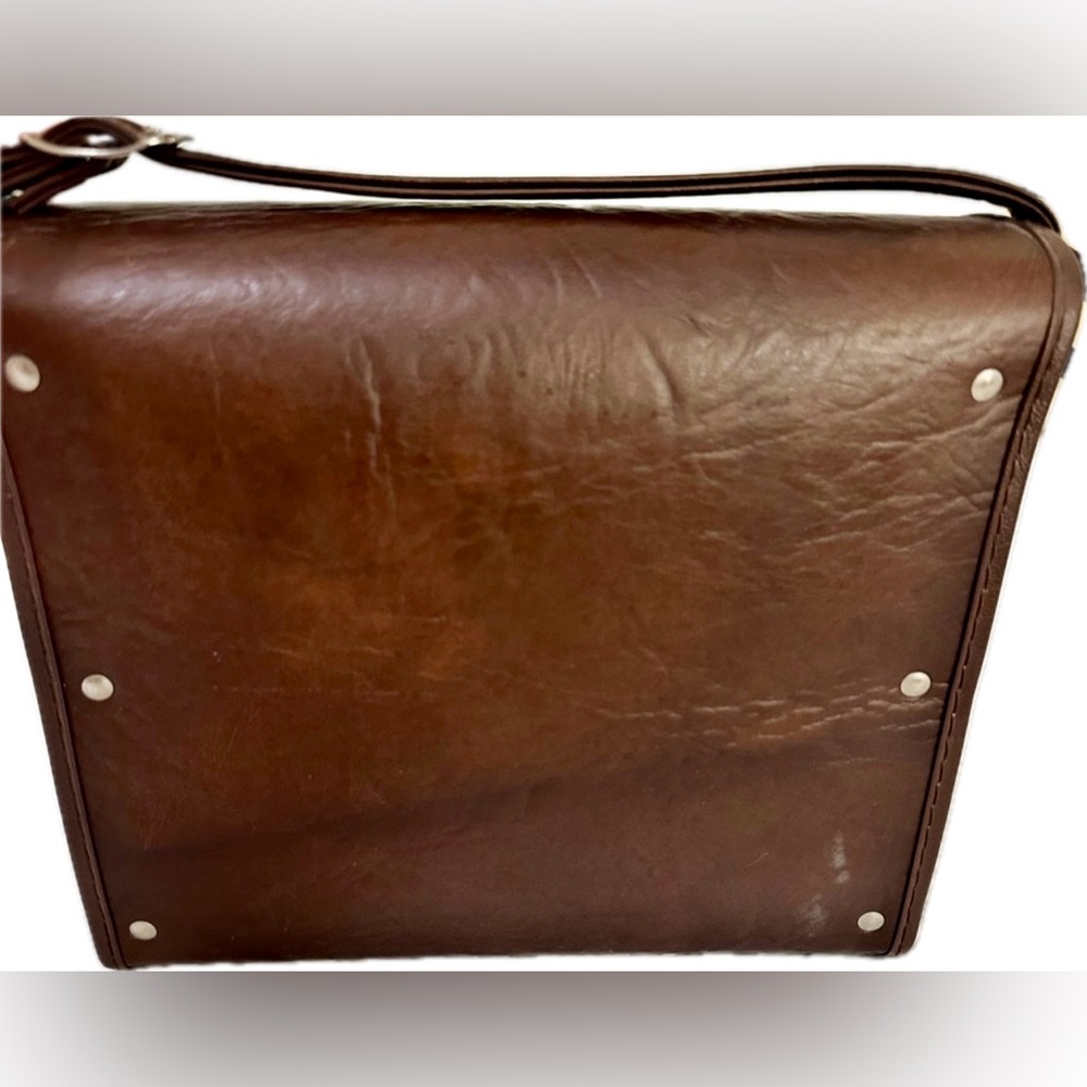 Hard Case For Detectives - Picture 5 of 11
